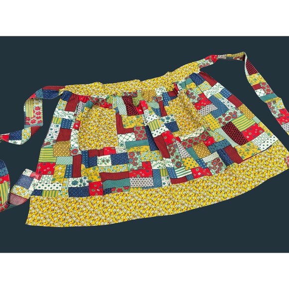 Vintage 70’s Patchwork Quilt Handmade Apron One-of-a-kind! - Picture 7 of 7